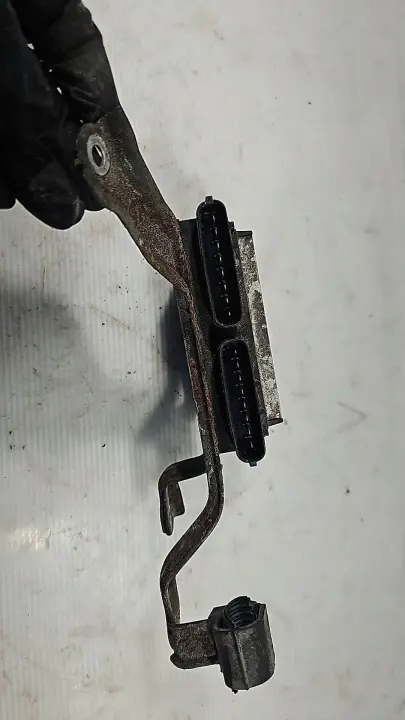 Controlador inyección OEM 89871-71010 Toyota image 3