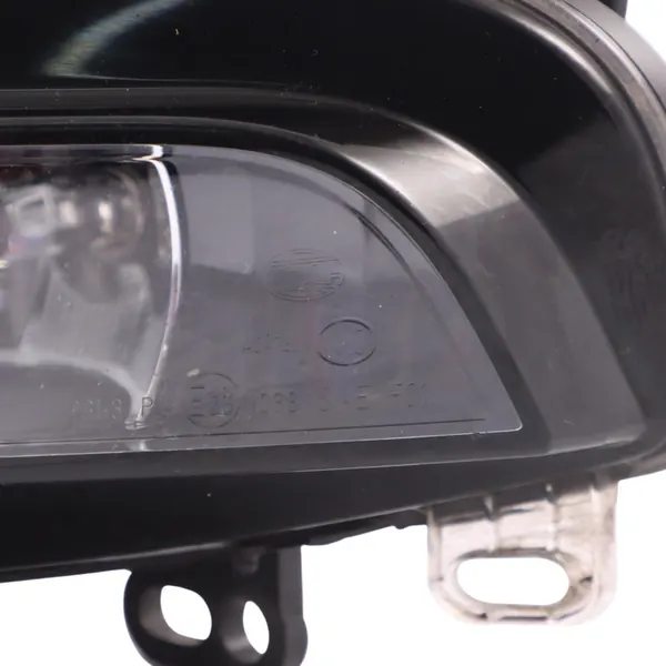 Audi A3 8V Farol de Neblina Esquerdo Dianteiro OEM 8V0941699C image 5
