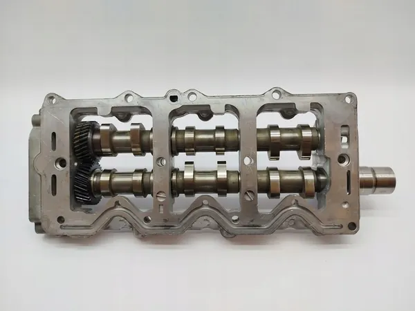 Camshaft 3.0 dci P9X Renault 7701474015 image 5