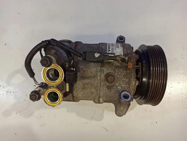 Volvo V60 AC-kompressori 2.0L 2015 OEM 36010254 image 6