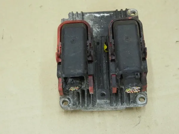 Unité de contrôle moteur FIAT LINEA 1.4 8V 51804530 image 8