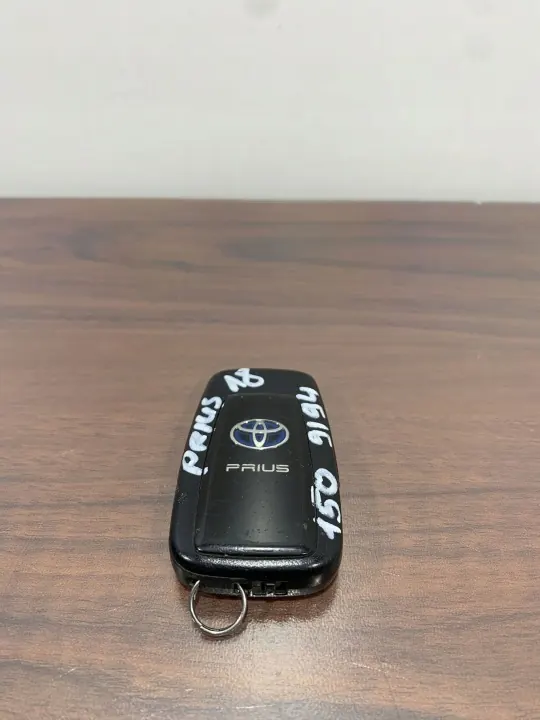Tarjeta llave Toyota Prius OEM PRIUS18RAKTAS - Usado image 6
