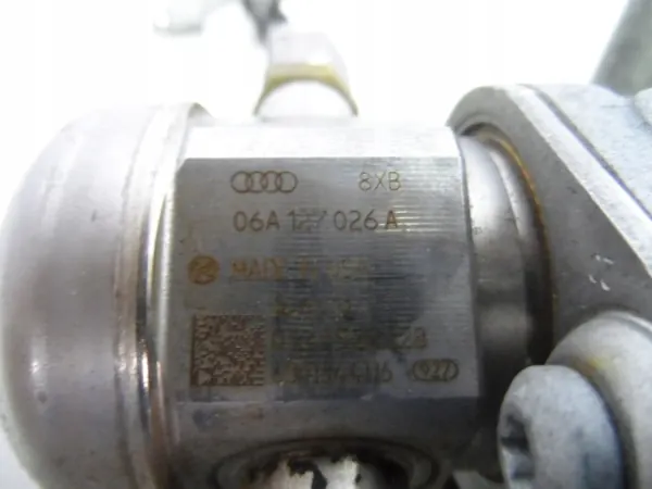 Polttoainepumppu OEM 06A127026A VW Audi Skoda Seat TSI image 4