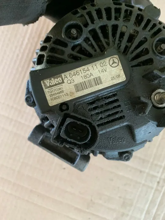 Vaihtovirtageneraattori Mercedes Vito Viano 2.2CDI 180A Valeo image 4