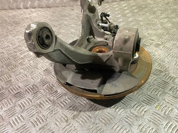 Buje rueda trasera Ford Mustang VI OEM FR3C2K316FA image 4