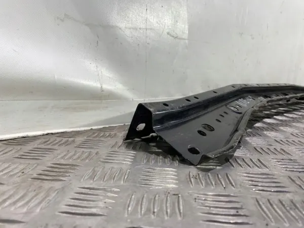 Suporte inferior radiador Nissan OE FBZ23576 - Usado image 5