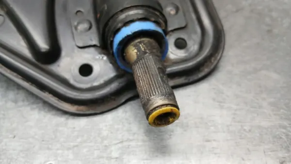 Junta Cruz VW T4 2.5TDI OEM 701419531E Usado image 3
