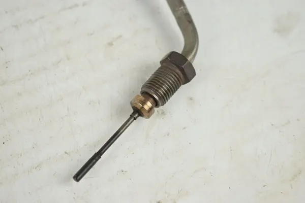 Mazda Lämpötila-anturi OEM SH01-18-760 Käytetty image 3