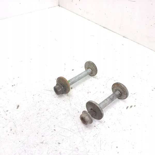 2009 Porsche Panamera Boulon d'alignement de suspension avant OEM MAM64399 image 2