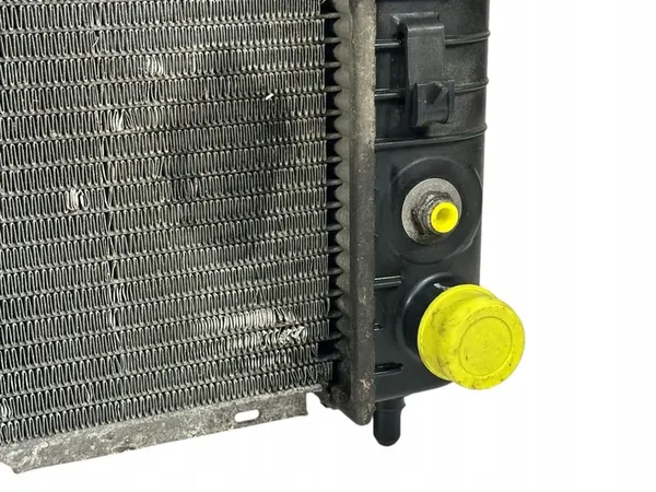 Radiador de agua ESCALADE TAHOE SUBURBAN YUKON OEM image 4