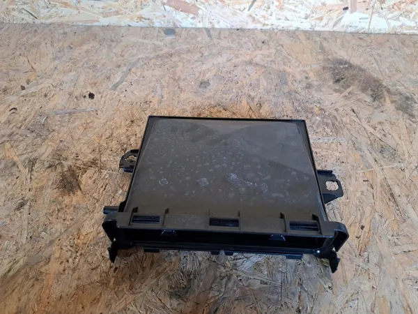 Couvercle Filtre Habitacle Mercedes W206 OEM 2068302505 image 2