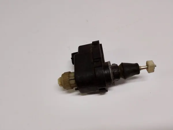 Motor de ajuste faros OEM 0132008302 - Usado image 3