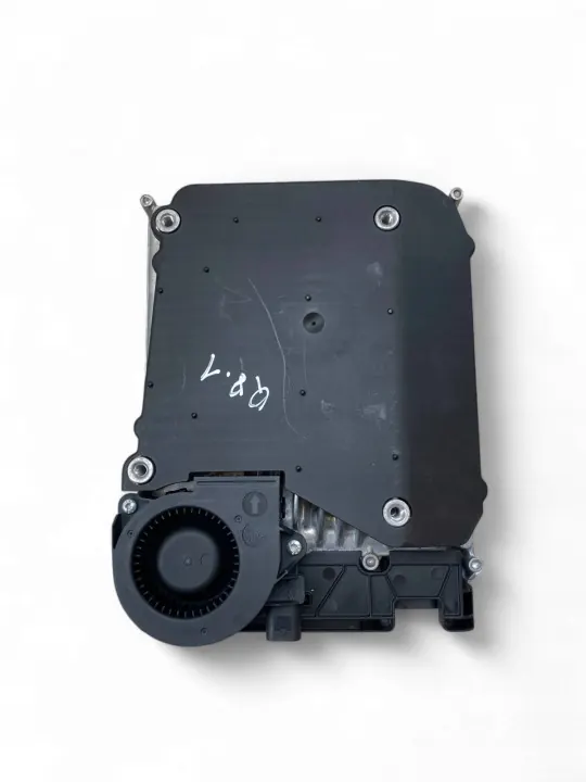 Audi Q8 2019 Spänningsomvandlare OEM 4M0959663C image 10
