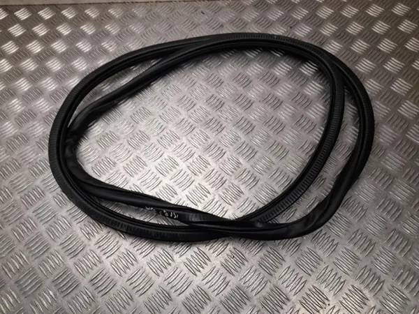 OEM 8MA833721 Deurafdichting voor Audi Q5 GUB 2025 image 2