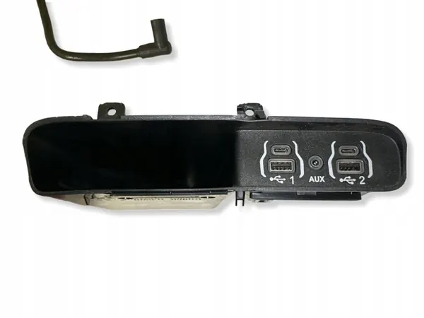 USB-poort Chrysler Pacifica OEM 53466960 - Gebruikt image 2