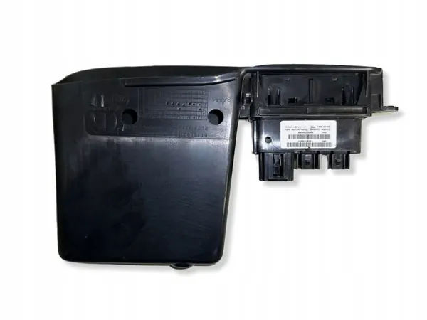USB-poort Chrysler Pacifica OEM 53466960 - Gebruikt image 5