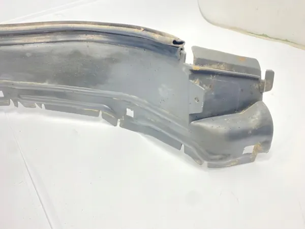 Pasos de rueda delantero derecho OEM 1248840835 Mercedes W124 image 3
