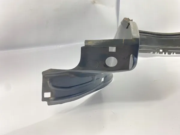 Pasos de rueda delantero derecho OEM 1248840835 Mercedes W124 image 8