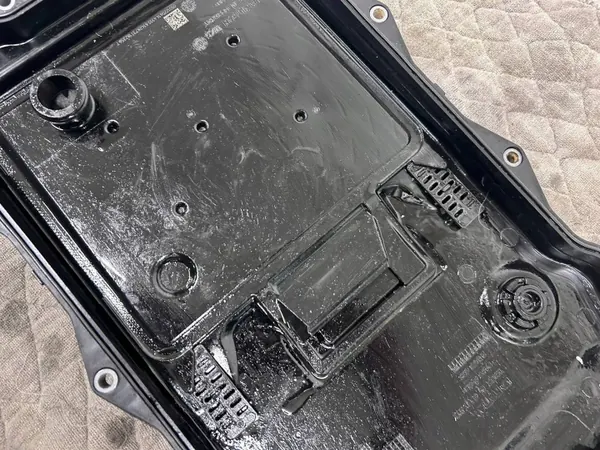Carter d'huile boîte OEM 12345 pour Maserati Levante image 10