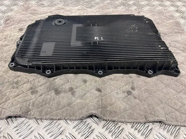 Carter d'huile boîte OEM 12345 pour Maserati Levante image 3