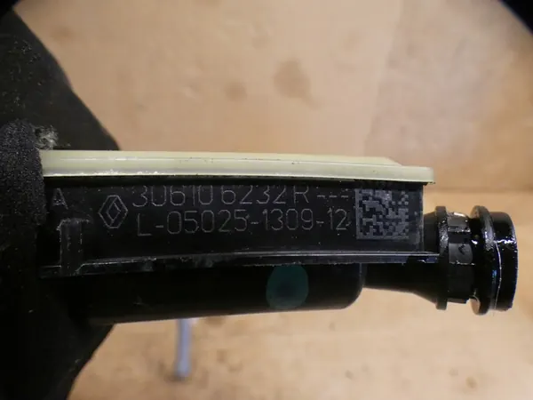 Bomba de embreagem Renault 306106232R image 3