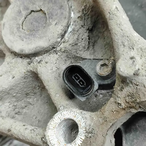 Snodo Posteriore Sinistro VW Tiguan 2.0L 2012 3C0505433K image 5