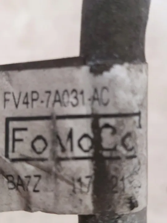 Conducto de aceite Ford OE FV4P-7A031-AC image 4