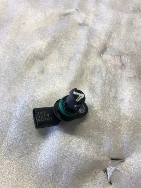 Nockenwellenpositionssensor OEM 0232103503 für Audi A4 image 3