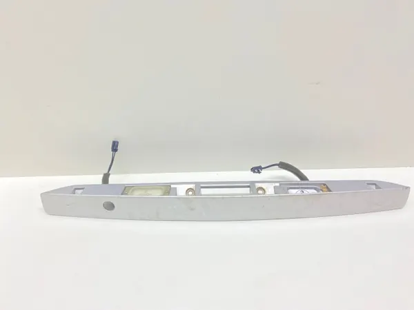 Luz de matrícula OEM RTX80085 Kia usado image 2