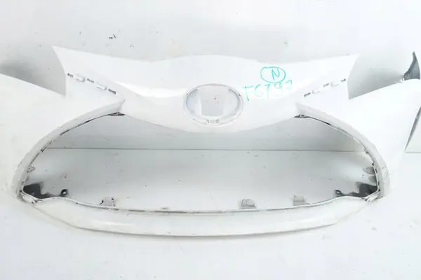 Toyota Yaris III Lift Frontstoßstange OEM 52119-0DA40 image 3