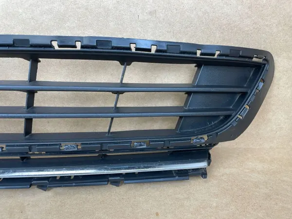 Ristikko OEM 5G0853677A Etupuskuri VW Golf 7 image 4