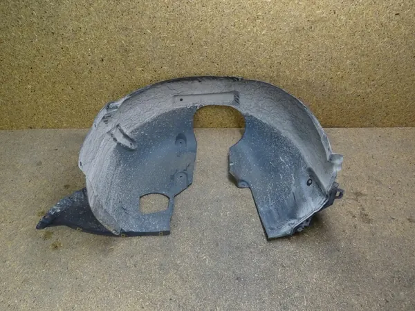 AUDI A3 8V Left Front Wheel Arch 8V0821171 image 4