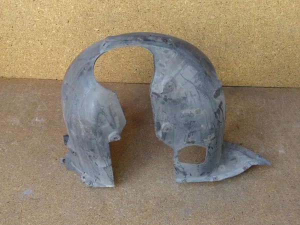 AUDI A3 8V Left Front Wheel Arch 8V0821171 image 8