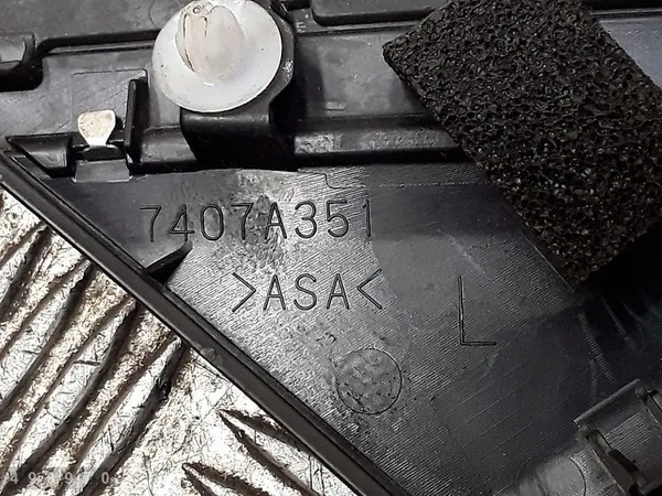 2023 Mitsubishi Eclipse Cross Garniture de pilier 7407a351 image 5