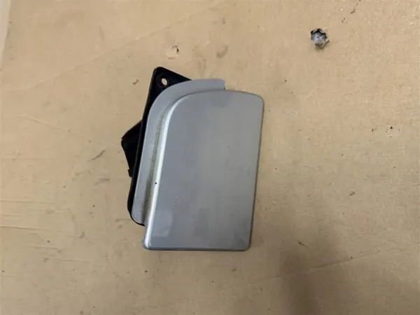 Trappe à carburant gauche OEM 781200017R Renault Master image 2