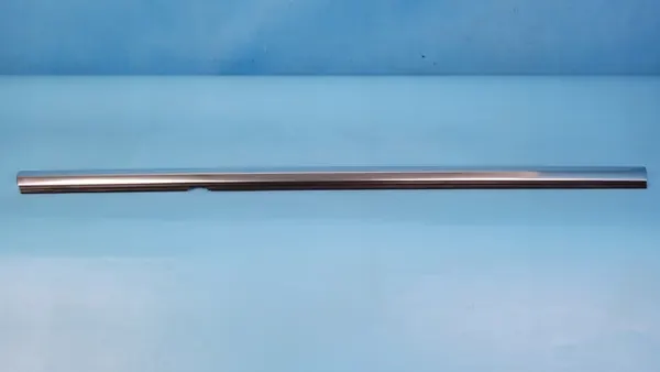 Mercedes EQE 350+ Deurschraper Links Achter OEM A2957303100 image 2
