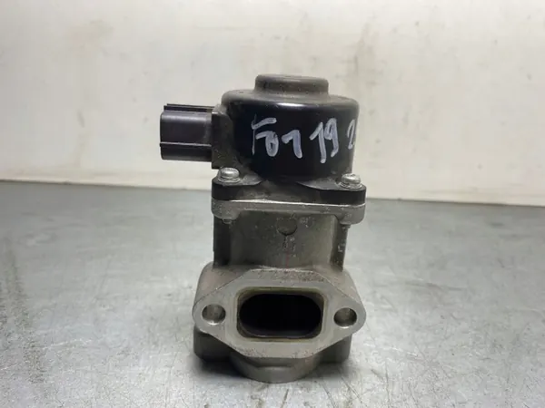 Válvula EGR Subaru OEM FBZ16595 - Usada image 2