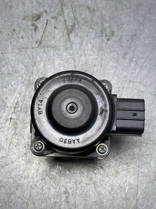 Válvula EGR Subaru OEM FBZ16595 - Usada image 5