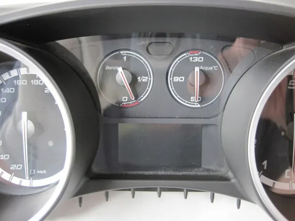 Cuadro de instrumentos Alfa Romeo Giulietta OEM 50528271 image 4