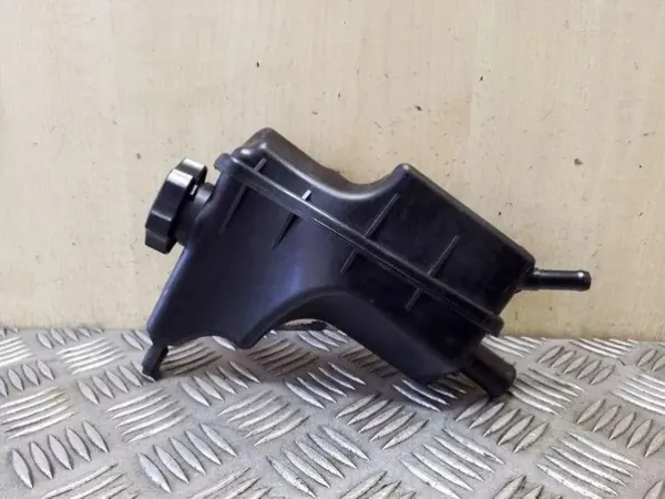 Réservoir direction assistée OEM 13331244 Chevrolet image 2