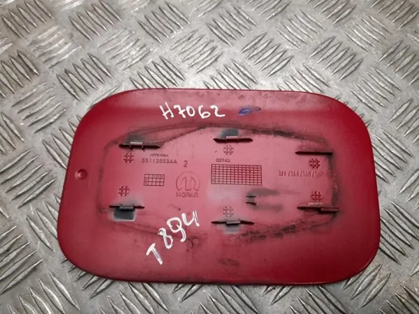 Trappe à carburant Jeep Compass 2018 OEM 55112653AA image 6