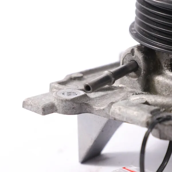 Vattenpump Mercedes W204 W213 Diesel OM656 A6562010010 image 7