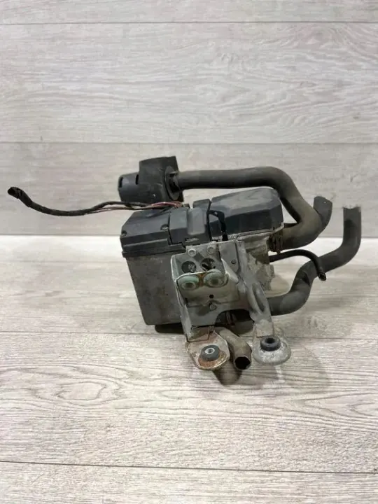 BMW E65 E66 730d Webasto Heater 6933067 image 4