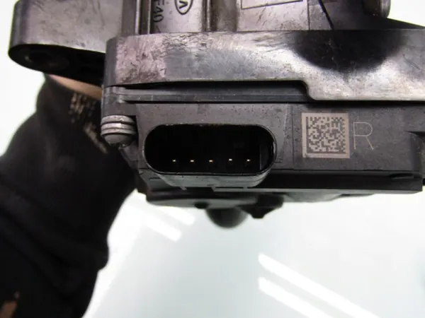 Kia Thermostatgehäuse OEM 063-540154 Gebraucht image 5