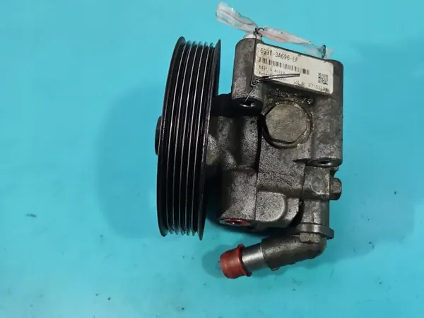 Bomba de dirección Ford 6G91-3A696-EF usada image 5