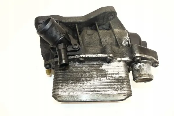 Renault OE Ölfiltergehäuse OEM 8201005235 image 4