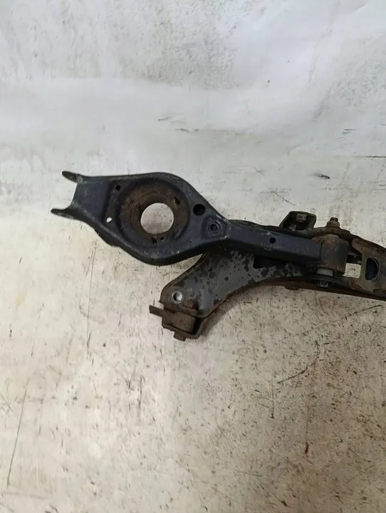 Supporto posteriore Hyundai IX35 1.7L Diesel 2015 554103U800 image 3