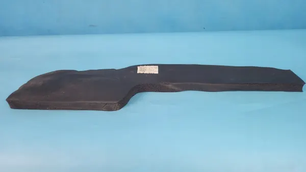 Protector de guardabarros delantero derecho OEM 403005538AA image 7