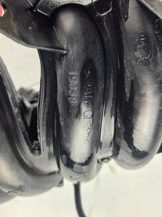 Coletor de admissão Peugeot 206 1.1 8V image 7