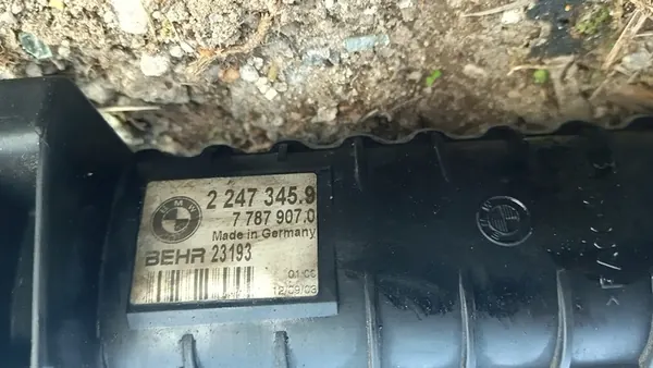 Radiador de agua BMW E39 M57 3.0D 2.5D image 3